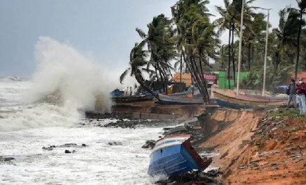 ভারতে ধেয়ে আসছে শক্তিশালী ঘূর্ণিঝড় 'টিকটিকি