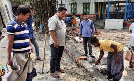 শাহজাদপুরে পুকুরপাড় -দরগাহপাড়া সংযোগ সড়ক পুনরুদ্ধারের কাজ শুরু