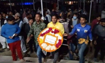 আন্তর্জাতিক মাতৃভাষা দিবস উপলক্ষে শাহজাদপুরে রবীন্দ্র বিশ্ববিদ্যালয় ছাত্রলীগের শ্রদ্ধা নিবেদন