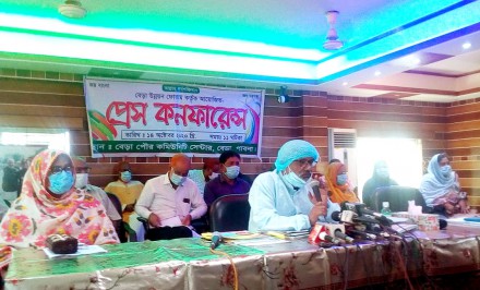 বেড়ার বরখাস্ত মেয়র আব্দুল বাতেন সংবাদ সম্মেলনে ঘটনার ব্যাখ্যা দিলেন
