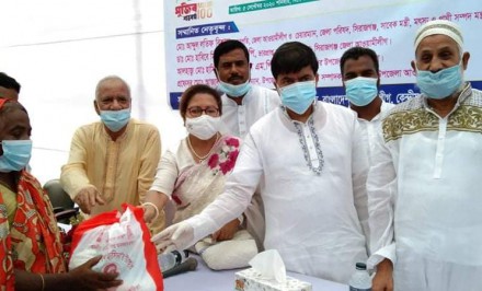 শাহজাদপুরে বন্যায় ক্ষতিগ্রস্তরা পেলেন প্রধানমন্ত্রীর উপহার