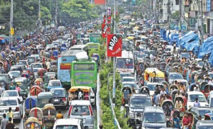 গণপরিবহনে ৬০ শতাংশ বর্ধিত ভাড়া প্রত্যাহার দাবি