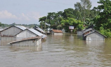 ’এক দশকে দুর্যোগে ঘরবাড়ি হারিয়েছেন অন্তত ৬৮ লাখ মানুষ’