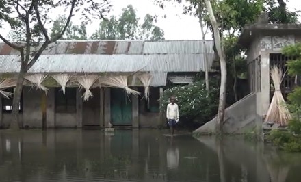 সিরাজগঞ্জে সাড়ে তিন লাখ মানুষ পানিবন্দি