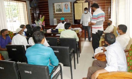 কাজিপুরে স্বাস্থ্যবিধি মানতে হাট ইজারাদারদের কঠোর নির্দেশ