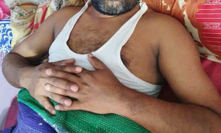 শাহজাদপুরে ব্যবসায়ী আশরাফ আলীর মাথা ফাটালেন পৌর ট্রাফিক