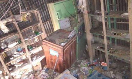 শাহজাদপুরে শাশুড়ি কর্তৃক জামাতার দোকান ভাংচুর ও লুটপাটের অভিযোগ