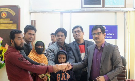 এবার হার্ট ছিদ্র শিশুর পাশে মানবতার ফেরিওয়ালা ”মামুন বিশ্বাস”