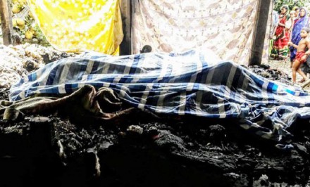 উল্লাপাড়ায় অগ্নিকান্ডে গৃহবধুর মৃত্যু