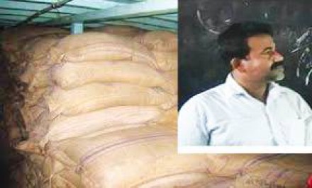১০ টাকা কেজি চাল পাচার মামলা : আওয়ামী লীগ নেতা আয়েজ উদ্দিনের জামিন না মঞ্জর