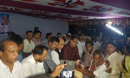 ঘরে বসে ষড়যন্ত্র না করে বন্যার্তদের পাশে দাড়ান: স্বাস্থ্যমন্ত্রী মোহাম্মদ নাসিম