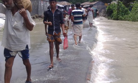 শাহজাদপুরে বন্যা পরিস্থিতি ভয়াবহরূপ নিয়েছে