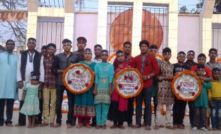 শাহজাদপুরে ভাষা শহীদদের বিনম্র শ্রদ্ধা; স্বজনদের দিনব্যাপী নানা আয়োজন