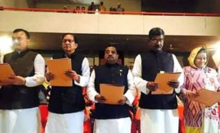 সিরাজগঞ্জের ৬ পৌরসভার নবনির্বাচিত মেয়র ও কাউন্সিলরদের শপথ গ্রহন অনুষ্ঠিত