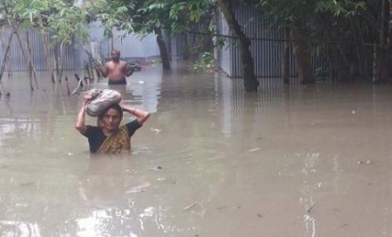 সিরাজগঞ্জে বন্যা পরিস্থিতির আরো অবনতিঃ পানি বিপদ সীমার ৪১ সেঃ মিঃ উপরে
