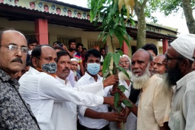 শাহজাদপুরে প্রেরনার উদ্যোগে ফলদ বৃক্ষ রোপন কর্মসূচী অনুষ্ঠিত