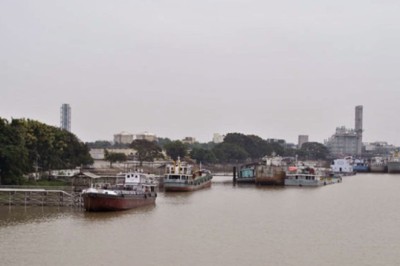 ৭ বছর বাঘাবাড়ী নৌ-বন্দরের ইজারা বন্ধ
