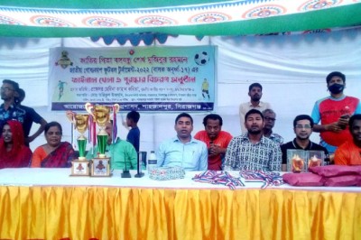 ৭-১ গোলে শাহজাদপুর পৌরসভা ফুটবল একাদশ চ্যাস্পিয়ন